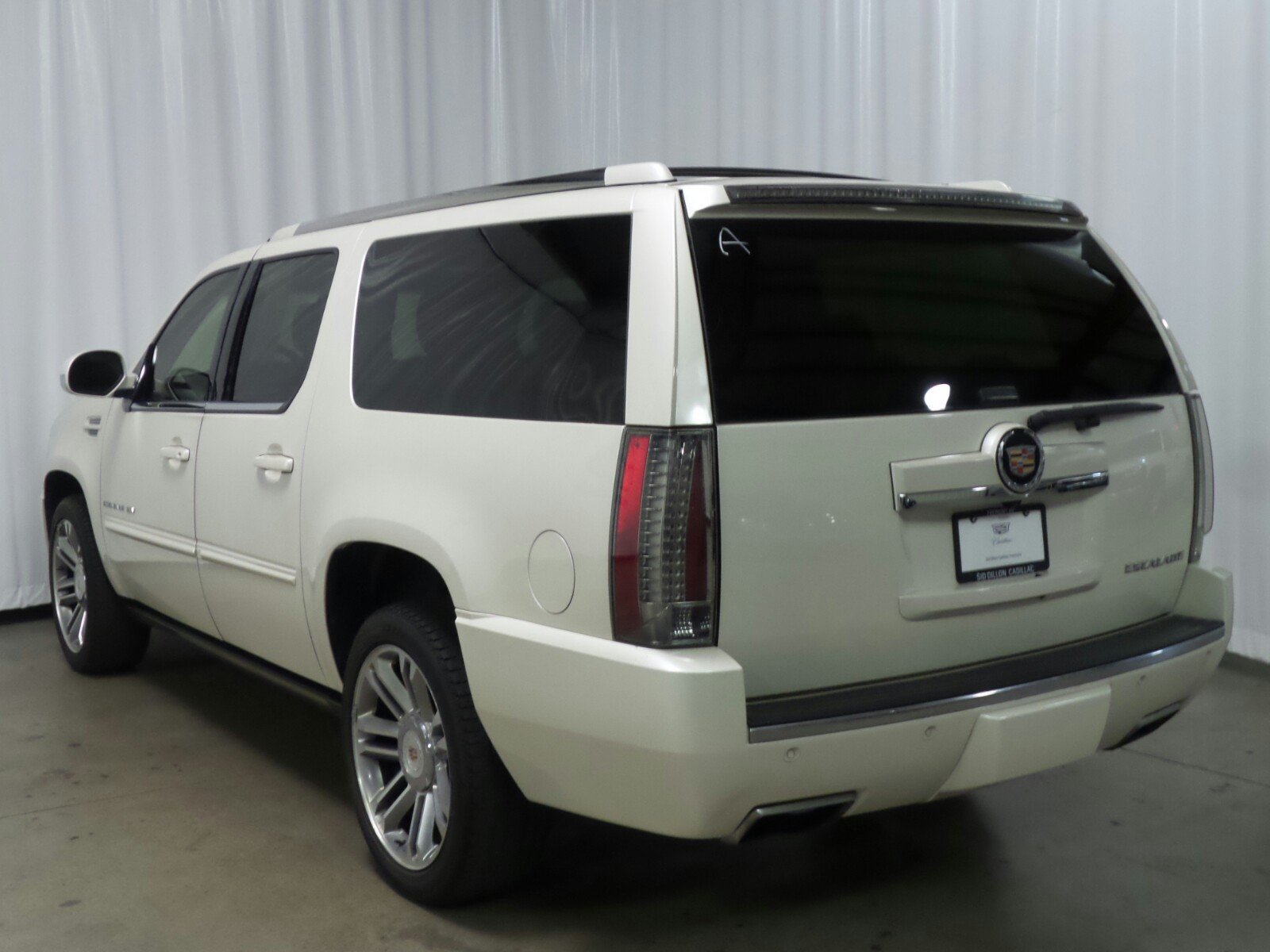 Pre-Owned 2014 Cadillac Escalade ESV Premium SUV in Fremont #2U14453