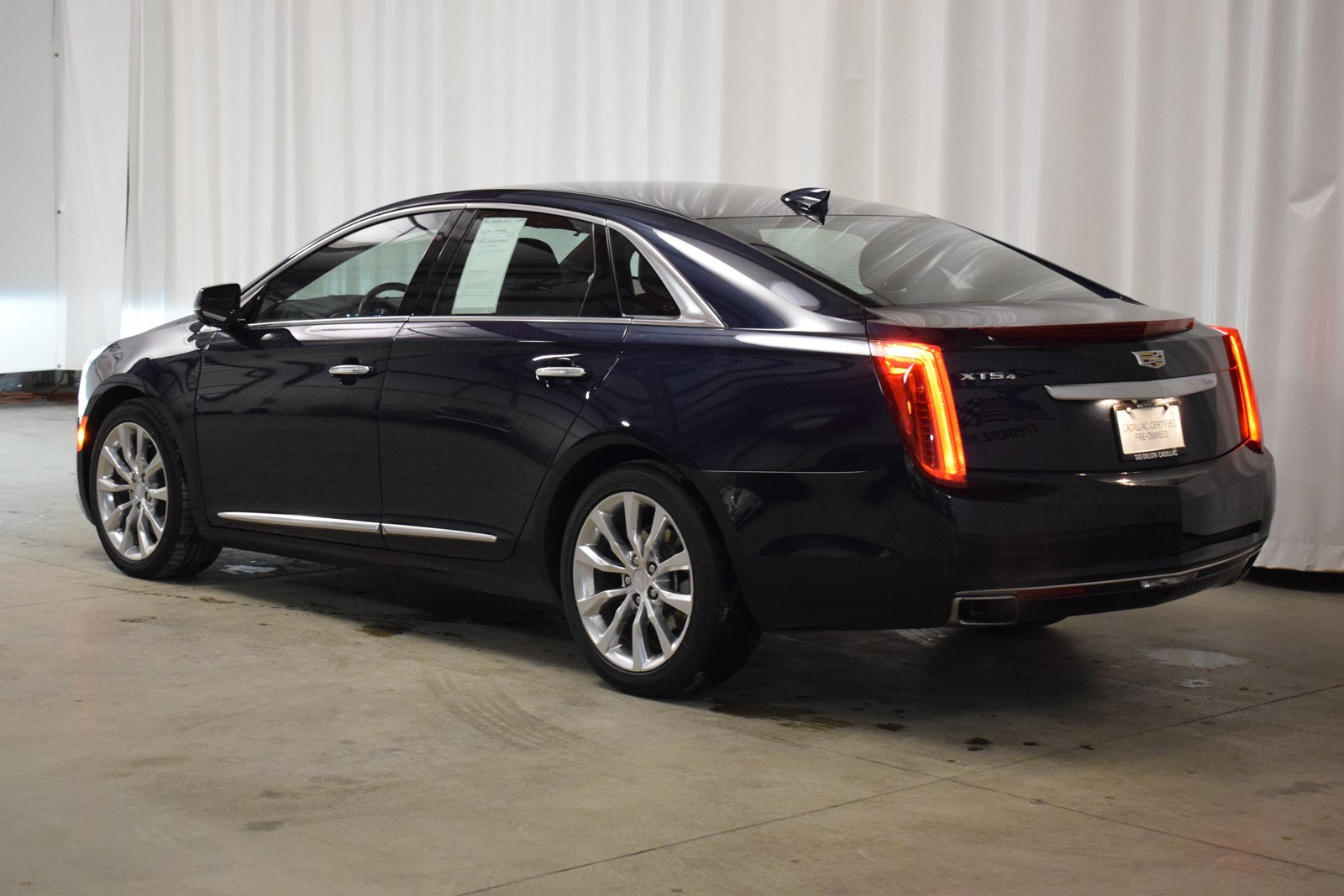 Pre Owned 2016 Cadillac Xts Premium Collection 4 Door Sedan In Pre Owned 2016 Cadillac Xts Premium Collection