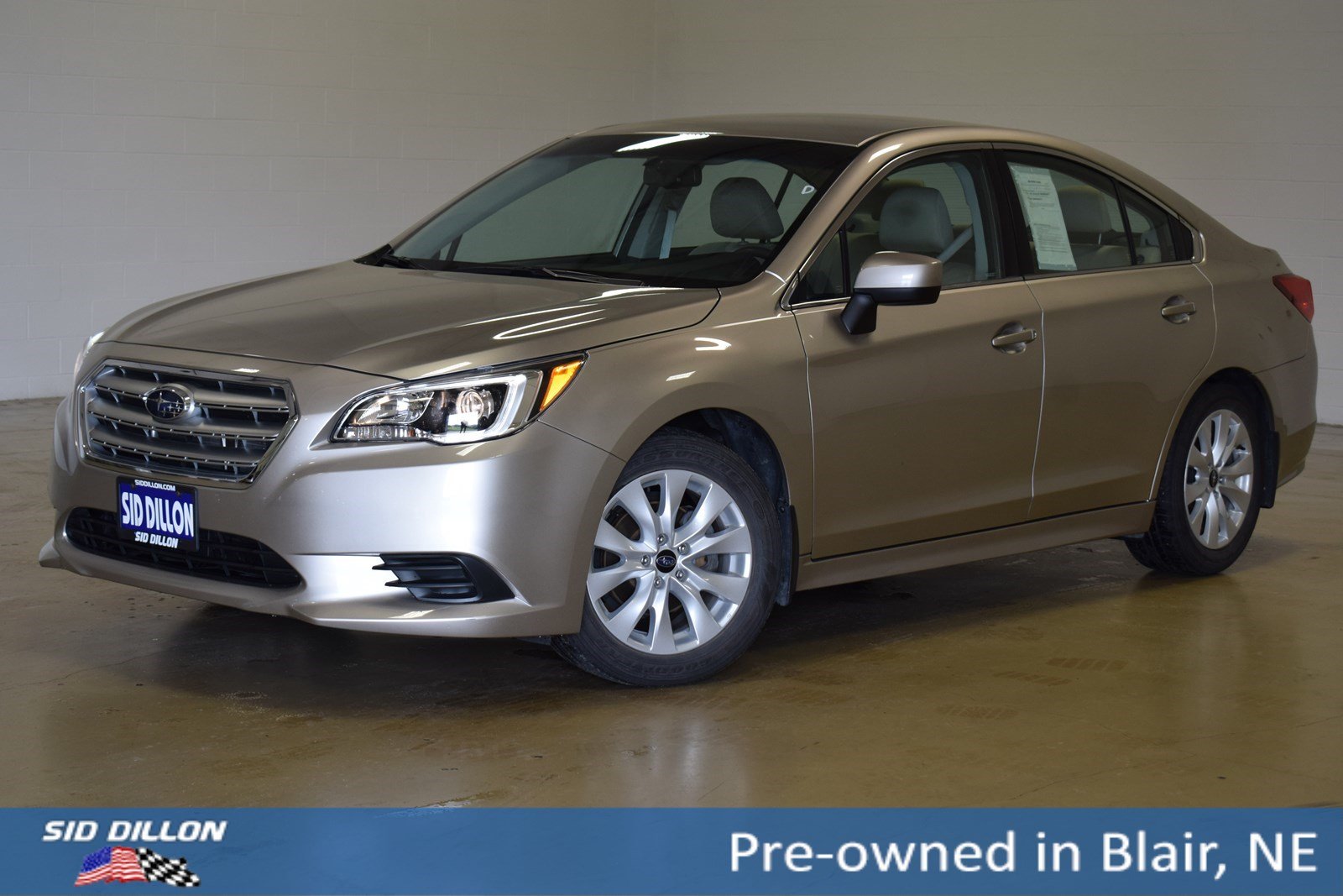 Subaru Legacy: Temporary spare tire Subaru Legacy: Temporary spare tire