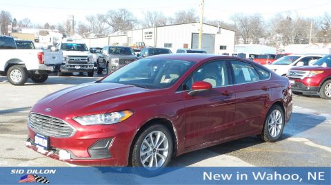New 2019 Ford Fusion SE